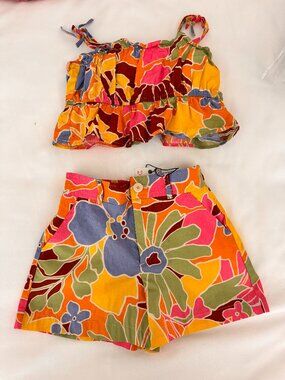 Zara shorts and crop top set in size 8 and 7